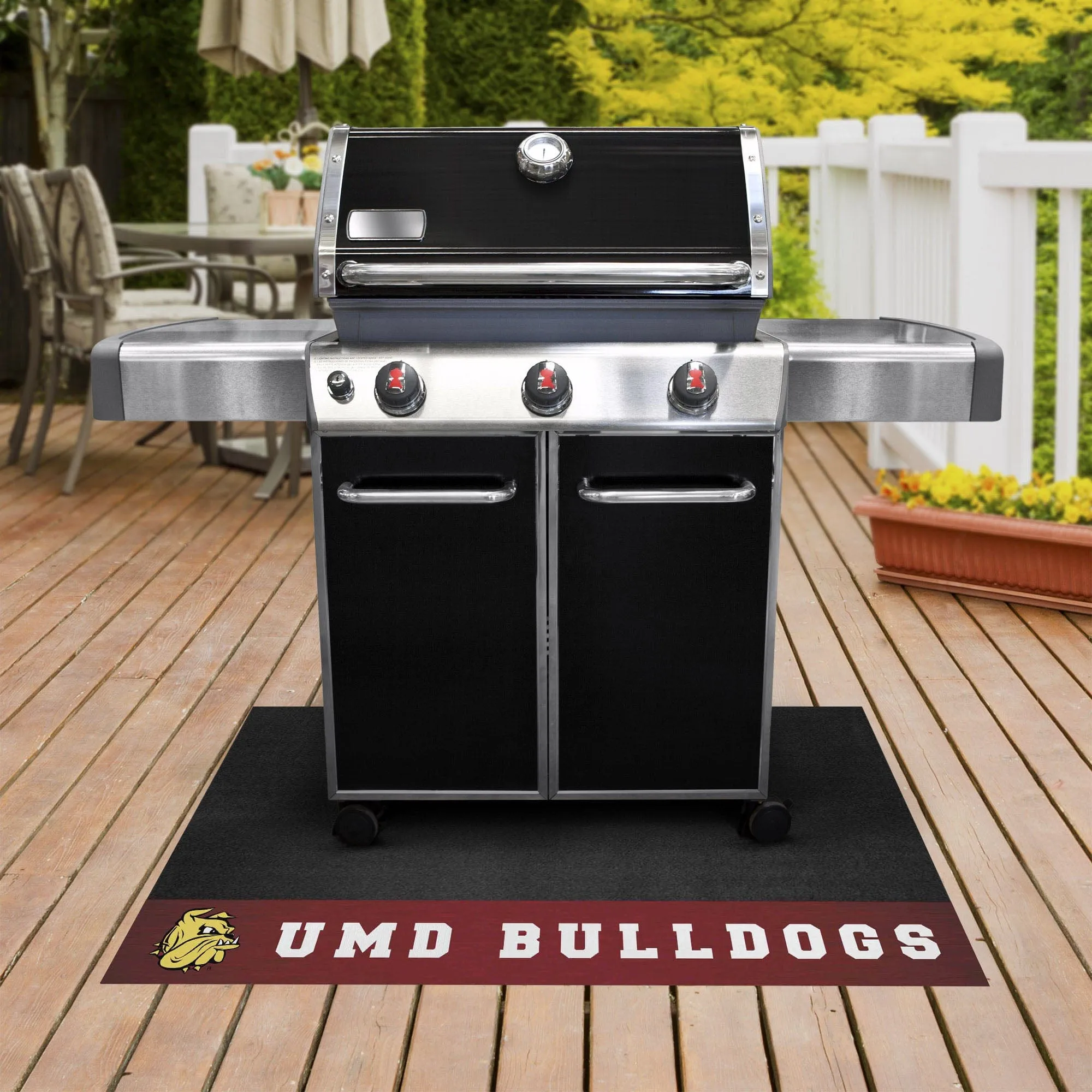 Minnesota-Duluth Bulldogs Vinyl Grill Mat - 26in. x 42in.